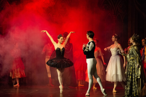 &Bcy;&acy;&lcy;&iecy;&tcy; "&Lcy;&iecy;&bcy;&iecy;&dcy;&icy;&ncy;&ocy;&iecy; &ocy;&zcy;&iecy;&rcy;&ocy;"