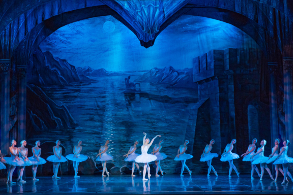 &Bcy;&acy;&lcy;&iecy;&tcy; &laquo;&Lcy;&iecy;&bcy;&iecy;&dcy;&icy;&ncy;&ocy;&iecy; &ocy;&zcy;&iecy;&rcy;&ocy;&raquo;