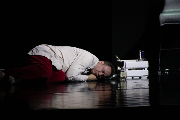 Спектакль-драма «Двое и море»