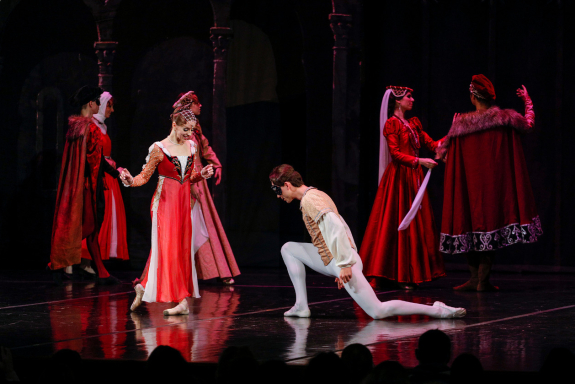 &Lcy;&IEcy;&Tcy;&Ocy; &Pcy;&Icy;&Rcy;&Ucy;&Ecy;&Tcy;&Acy;&period; &Rcy;&Ocy;&Mcy;&IEcy;&Ocy; &Icy; &Dcy;&ZHcy;&Ucy;&Lcy;&SOFTcy;&IEcy;&Tcy;&Tcy;&Acy;