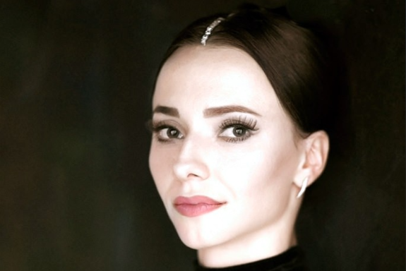 &Lcy;&IEcy;&Tcy;&Ocy; &Pcy;&Icy;&Rcy;&Ucy;&Ecy;&Tcy;&Acy;&period; &Lcy;&IEcy;&Bcy;&IEcy;&Dcy;&Icy;&Ncy;&Ocy;&IEcy; &Ocy;&Zcy;&IEcy;&Rcy;&Ocy;