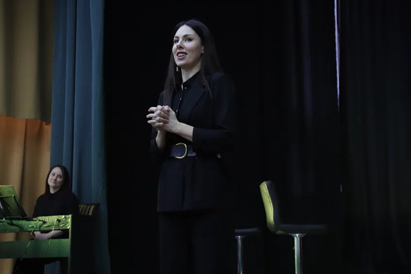 «Цветаева»-поэтический девичник