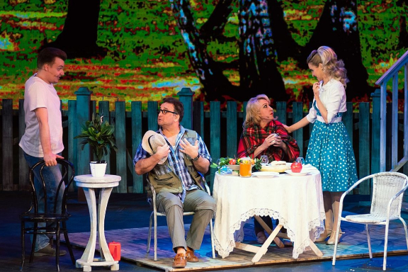 &laquo;&Dcy;&acy;&chcy;&ncy;&ycy;&jcy; &rcy;&ocy;&mcy;&acy;&ncy;&raquo;