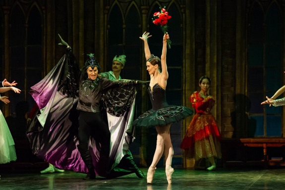 &Lcy;&IEcy;&Tcy;&Ocy; &Pcy;&Icy;&Rcy;&Ucy;&Ecy;&Tcy;&Acy;&period; &Lcy;&IEcy;&Bcy;&IEcy;&Dcy;&Icy;&Ncy;&Ocy;&IEcy; &Ocy;&Zcy;&IEcy;&Rcy;&Ocy;