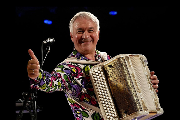 Концерт Валерия Сёмина «Привет, зимушка-зима!»