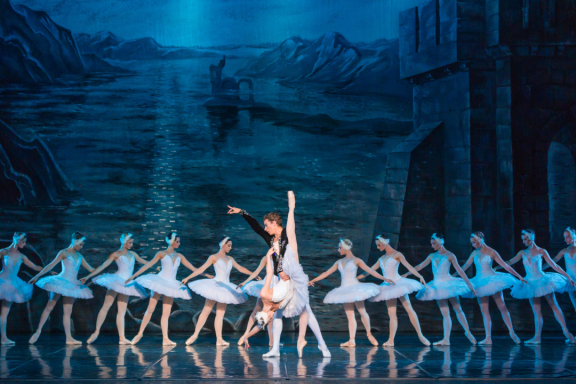 &Bcy;&acy;&lcy;&iecy;&tcy; &laquo;&Lcy;&iecy;&bcy;&iecy;&dcy;&icy;&ncy;&ocy;&iecy; &ocy;&zcy;&iecy;&rcy;&ocy;&raquo;