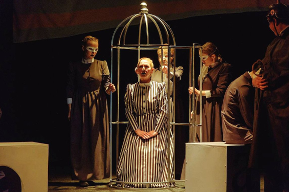 Ёлка у Ивановых