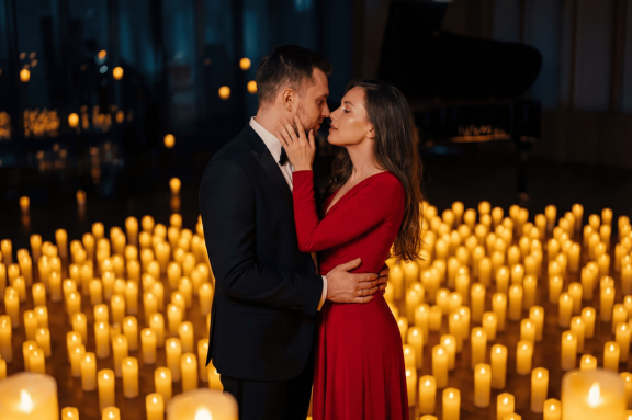 &Ocy;&rcy;&kcy;&iecy;&scy;&tcy;&rcy; &pcy;&rcy;&icy; &scy;&vcy;&iecy;&chcy;&acy;&khcy;&colon; &laquo;&Mcy;&ucy;&zcy;&ycy;&kcy;&acy; &lcy;&yucy;&bcy;&vcy;&icy;&raquo;&period; &Kcy;&iecy;&mcy;&iecy;&rcy;&ocy;&vcy;&ocy;