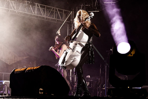 Струнное трио Silenzium с программой «Мировые РОК ХИТЫ»