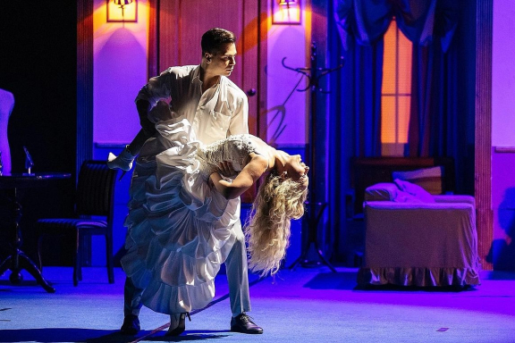 Спектакль-комедия «Шикарная свадьба»