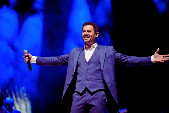 Антон и Виктория Макарские. Живой концерт