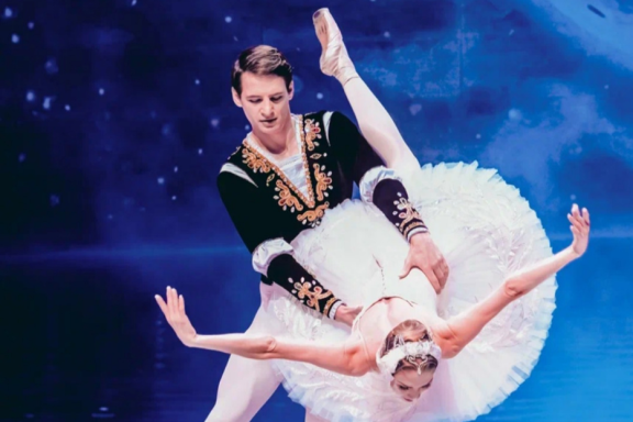 &Lcy;&IEcy;&Tcy;&Ocy; &Pcy;&Icy;&Rcy;&Ucy;&Ecy;&Tcy;&Acy;&period; &Lcy;&IEcy;&Bcy;&IEcy;&Dcy;&Icy;&Ncy;&Ocy;&IEcy; &Ocy;&Zcy;&IEcy;&Rcy;&Ocy;