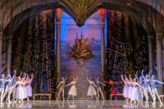 &Bcy;&acy;&lcy;&iecy;&tcy; &laquo;&Lcy;&iecy;&bcy;&iecy;&dcy;&icy;&ncy;&ocy;&iecy; &ocy;&zcy;&iecy;&rcy;&ocy;&raquo;