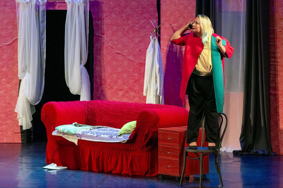 &Kcy;&ocy;&mcy;&iecy;&dcy;&icy;&yacy; &laquo;&Scy;&vcy;&icy;&dcy;&acy;&ncy;&icy;&iecy; &ncy;&acy; &chcy;&iecy;&tcy;&vcy;&iecy;&rcy;&ycy;&khcy;&raquo;