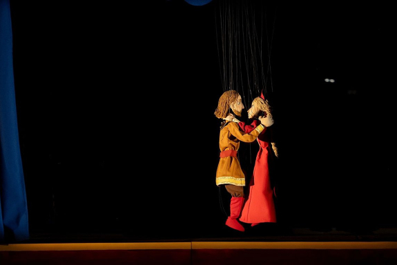 &Rcy;&ucy;&scy;&lcy;&acy;&ncy; &icy; &Lcy;&yucy;&dcy;&mcy;&icy;&lcy;&acy;