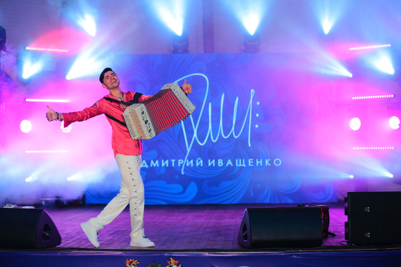 &Dcy;&mcy;&icy;&tcy;&rcy;&icy;&jcy; &Icy;&vcy;&acy;&shchcy;&iecy;&ncy;&kcy;&ocy;