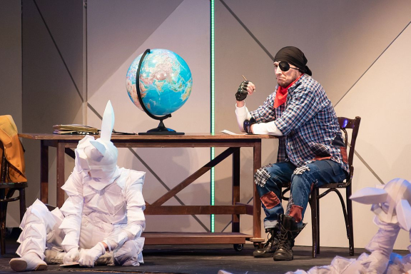 &laquo;&Kcy;&rcy;&acy;&scy;&ncy;&acy;&yacy; &shcy;&acy;&pcy;&ocy;&chcy;&kcy;&acy; &icy; &Scy;&iecy;&rcy;&ycy;&jcy; &vcy;&ocy;&lcy;&kcy;&raquo;